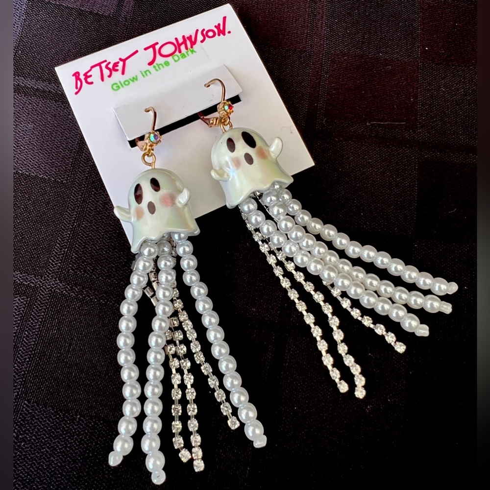 BETSEY JOHNSON Halloween Ghost Glow in the Dark pearl crystal drop earrings